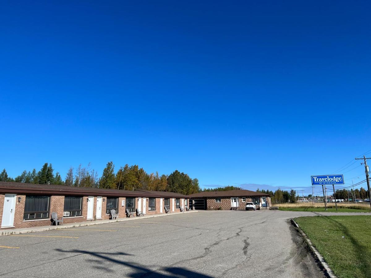 Cochrane 科克伦南温德姆旅屋酒店 外观 照片